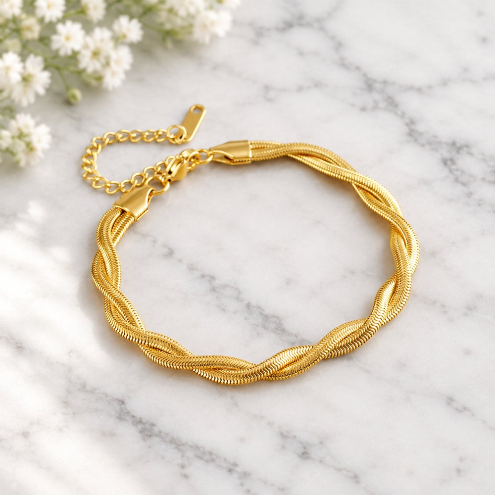 Bracelet chaîne dorée torsadée offert Image